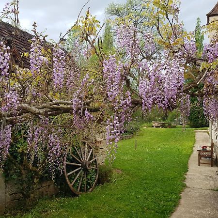 Bed and Breakfast Le Moulin De Jules Et Akasha Murat Esterno foto