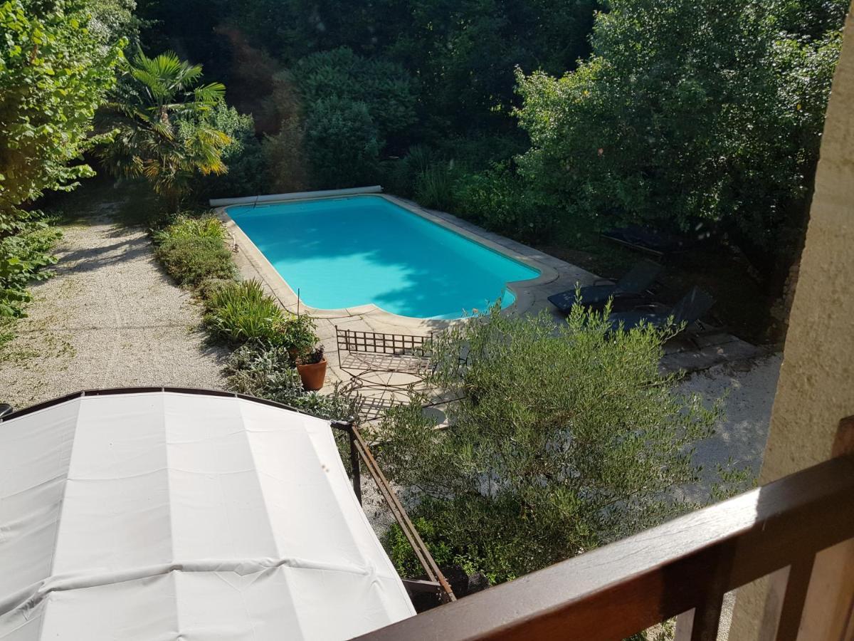 Bed and Breakfast Le Moulin De Jules Et Akasha Murat Esterno foto